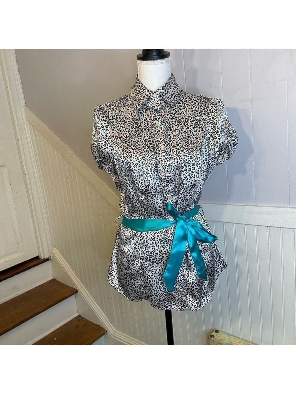 Heart Soul Y2K Leopard Print Puff Sleeve Satin Tie Blouse Size Large - Picture 3 of 14